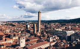 Еще одной башне в Италии грозит повторение судьбы знаменитой Пизанской башни