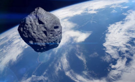Un asteroid periculos se apropie de Pămînt