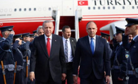 Erdogan sosește în Grecia pentru prima dată în șase ani pentru a normaliza relațiile