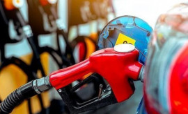 В Молдове цена на бензин приближается к самому низкому уровню зафиксированному в этом году