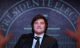Javier Milei devine de astăzi oficial președinte al Argentinei