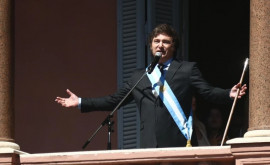 Noul președinte bagă Argentina în terapie de șoc 