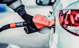 Prețurile la benzină și motorină în Moldova continuă să scadă