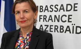 Azerbaidjanul expulzează diplomați francezi