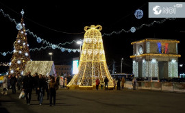 Атмосфера зимних праздников в центре Кишинева