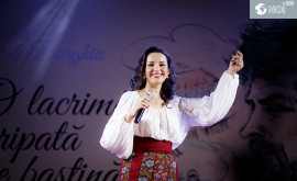 Interpreta Doina Sulac Sărbătorile în familia noastră vin cu urări și cîntece