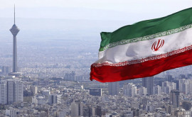 Один из портов Ирана подвергся ракетному удару