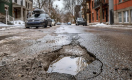 Состояние дорог в Кишиневе ухудшилось после очистки снега