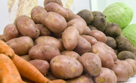 De ce se scumpesc din nou cartofii în Moldova