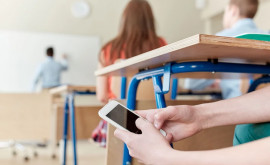 În Transnistria elevilor li se va interzice folosirea telefoanelor în timpul orelor 