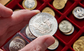 Un vînător de comori a găsit în noroi o monedă rară și scumpă 