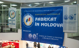 Mii de oameni au dat năvală la Fabricat în Moldova pentru a cumpăra produse cît mai naturale