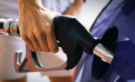 Prețurile la carburanți în Moldova continuă să crească 