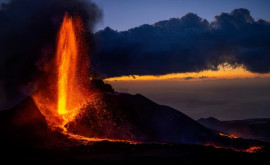 O erupție vulcanică a lăsat fără încălzire părți din Islanda