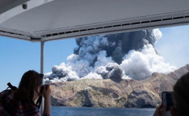 Суд обязал выплатить миллионы долларов компенсации выжившим после смертельного взрыва вулкана