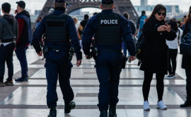 Franţa ridică nivelul de alertă antiteroristă la urgenţă de atac