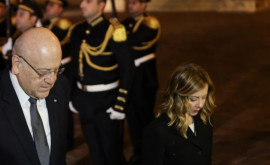 Situație neplăcută pe trapa avionului pentru primministrul Libanului