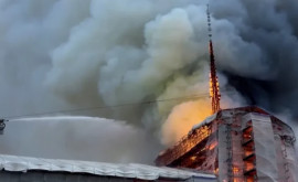 Пожар в Копенгагене в каком состоянии находится здание биржи Берсен 