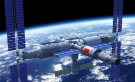 Китай отправляет к космической станции корабль с тремя тайконавтами на борту 