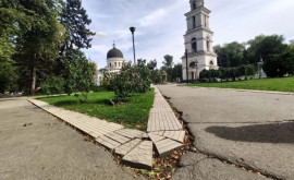 Primăria Chișinău continuă reabilitarea Grădinii Publice Scuarul Catedralei Mitropolitane Nașterea Domnului