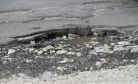 Начался ремонт одной из самых поврежденных дорог Молдовы