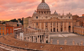 Vaticanul deschide ușile unei biserici pentru persoanelor fără adăpost