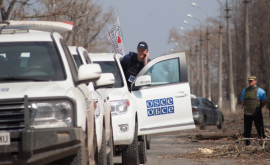 Locuitorii orașului Donețk au înregistrat fuga misiunii OSCE din oraș VIDEO