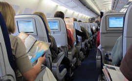 Scene can filme Stewardesa șia dat seama că o pasageră fusese răpită VIDEO