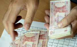 În ce măsură a crescut salariul mediu în Moldova