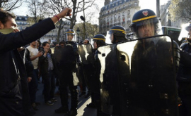 Ciocniri în timpul unor manifestații la Paris