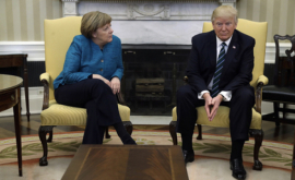 Трамп вручил Меркель счет на 300 миллиардов за услуги НАТО
