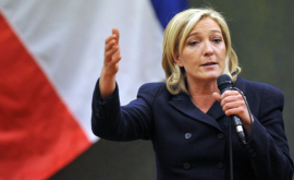 Ле Пен обвинила Олланда в недостаточной борьбе с терроризмом