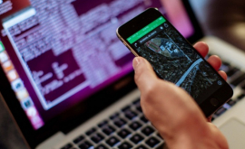 AVERTISMENT O funcție a smartphoneului îi ajută pe hackeri săți afle parolele