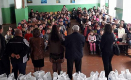 Семь тысяч согретых сердец Фонд Ренато Усатый поздравляет с Пасхой детей и одиноких стариков ФОТОРЕПОРТАЖ ВИДЕО