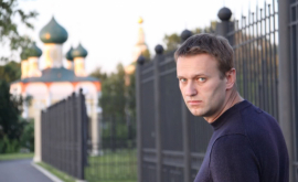 Opozantul rus Alexei Navalnîi internat după ce a fost stropit cu vopsea FOTO