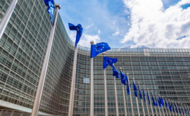 Еврокомиссия настаивает на предоставлении Молдове финансовой помощи