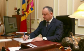 Dodon a semnat un nou decret Cine va fi consilierul pe diaspora moldovenească 