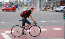 Noi beneficii pentru persoanele care se deplasează la serviciu cu bicicleta