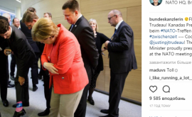 Носки канадского премьерминистра удивили даже Меркель ФОТО
