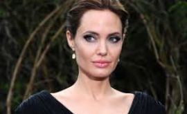 Noi fotografii cu Angelina Jolie de la o apariție recentă în public FOTO