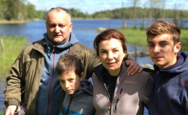 Игорь Додон поехал на рубалку вместе с семьей ФОТО