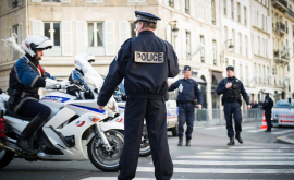 Подозреваемый в таране солдат в Париже находится в тяжелом состоянии