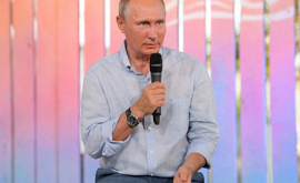 Putin devine profesor