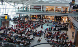 Мировые аэропорты погрузились в хаос