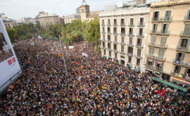 Aproape 300000 de manifestanți pe străzile Barcelonei