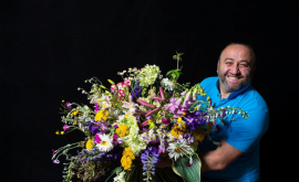 Unul din cei mai buni floriști din lume vine cu un show unic în Chișinău FOTO