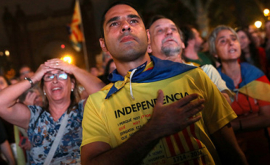 Guvernul Spaniei anunţă că va suspenda autonomia Cataloniei