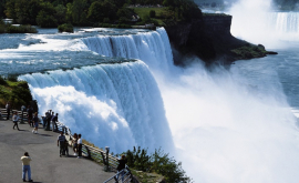 Există minuni A supravieţuit căderii în Cascada Niagara