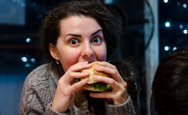 Restaurantul care le oferă clienţilor burgeri gratis pe viaţă