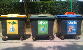 В селе Калфа появились специальные контейнеры для раздельного мусора 